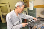 当社でご購入していただいた方はお値打ちに修理いたします。 抜き型 トムソン型 裁断機